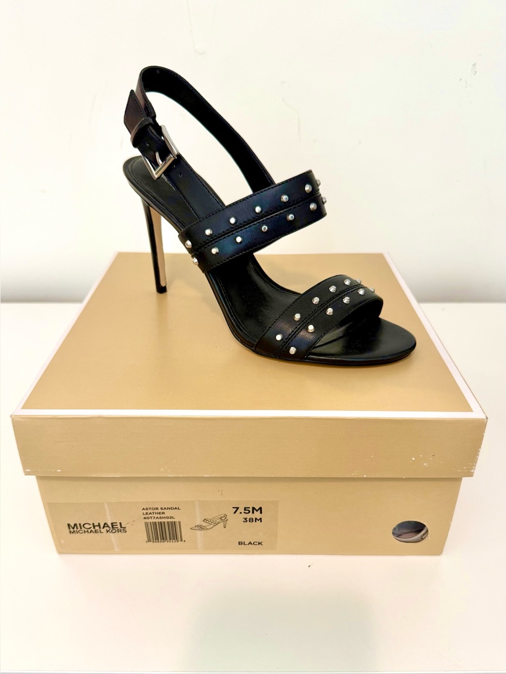 NEW Michael Kors Astor Sandal- Size 7.5